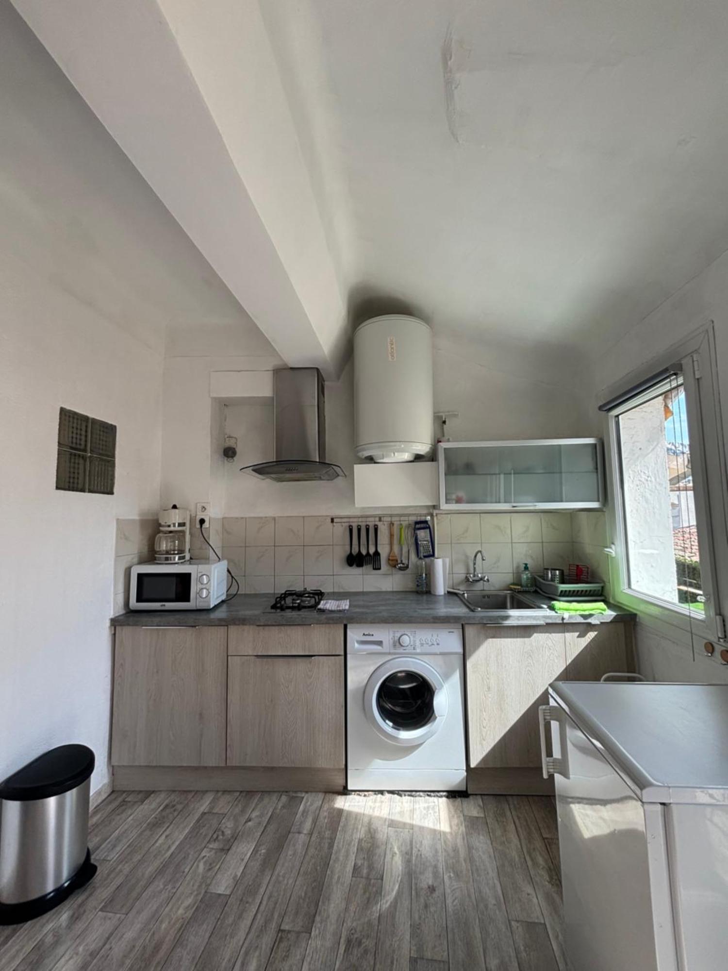 Le Matheron Apartment เอ็ก-ซอง-โพรวองซ์ ภายนอก รูปภาพ