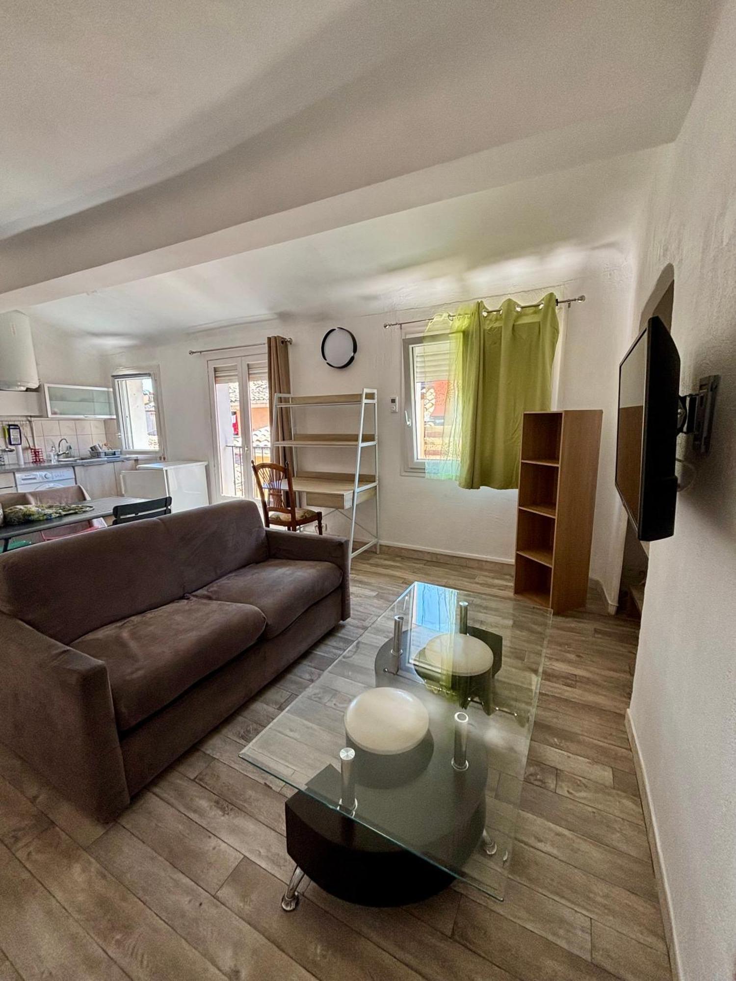 Le Matheron Apartment เอ็ก-ซอง-โพรวองซ์ ภายนอก รูปภาพ
